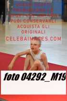 04292_M19-