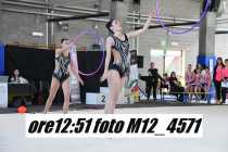 M12_4571