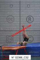 02388_C32